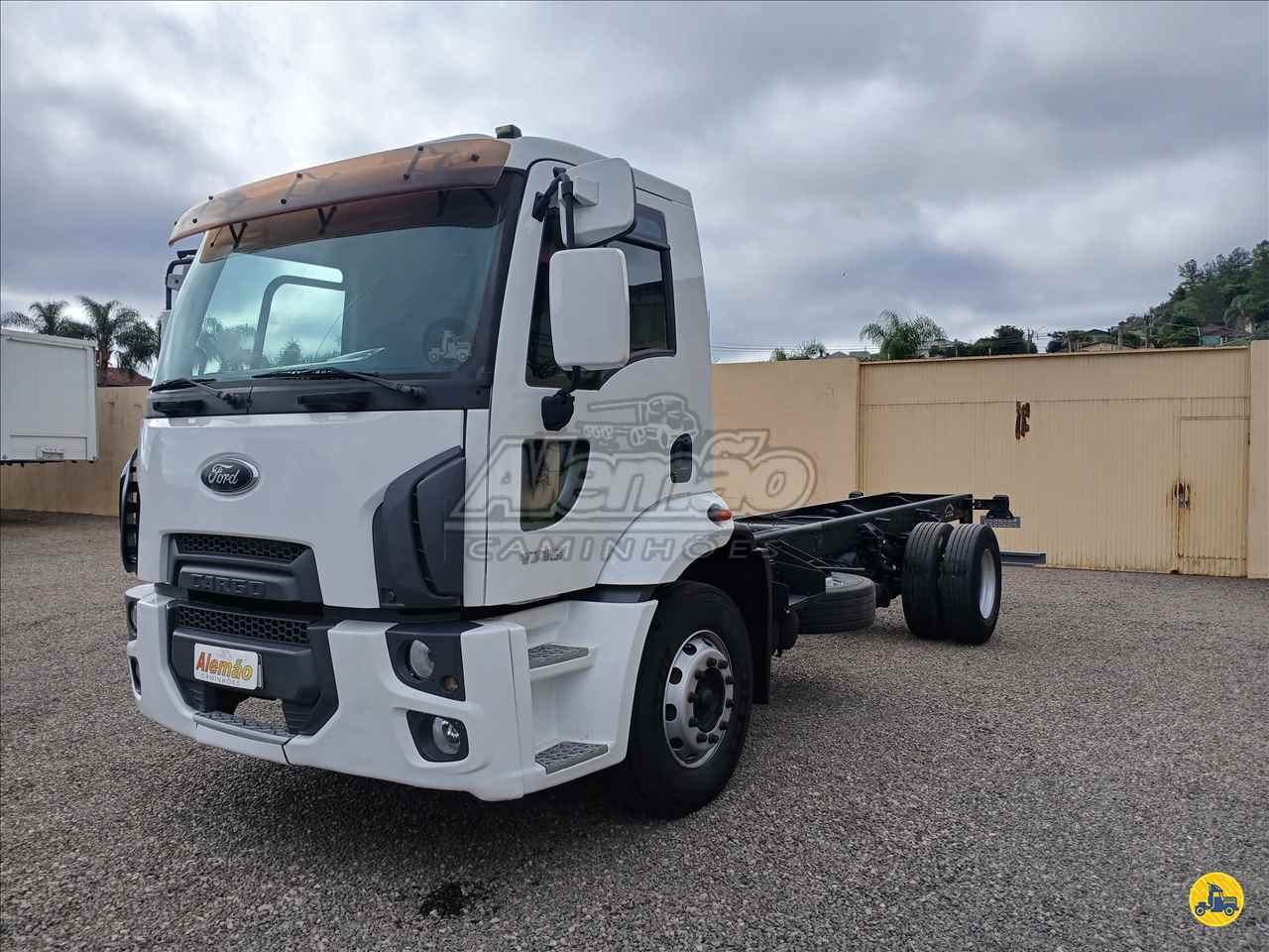 CAMINHAO FORD CARGO 1719 Chassis Toco 4x2 Alemão Caminhões GETULIO VARGAS RIO GRANDE DO SUL RS