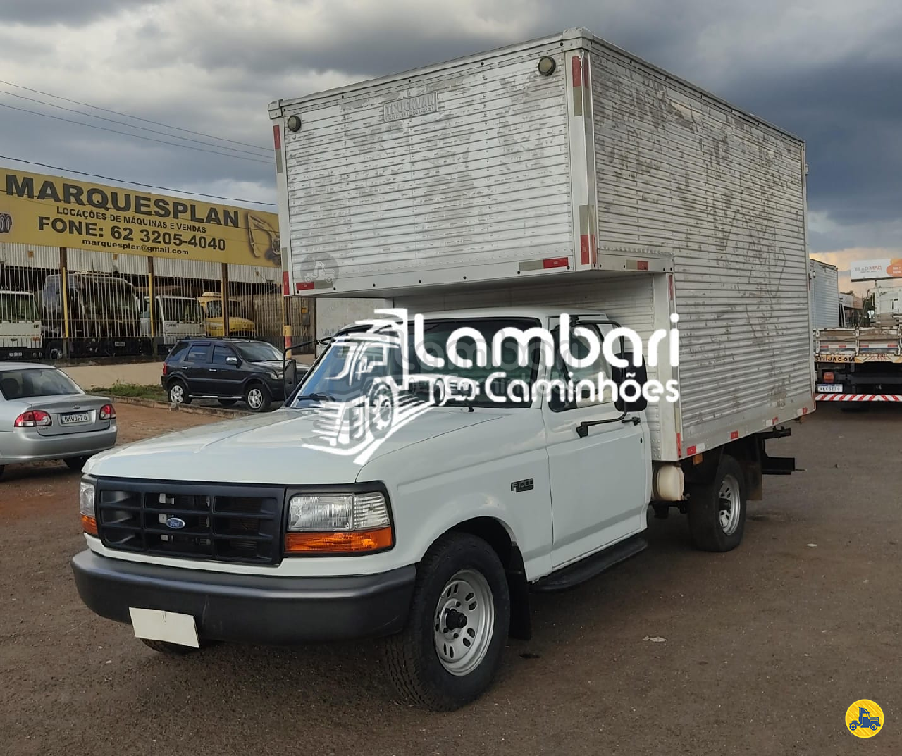 UTILITARIOS FORD F1000 S Lambari Caminhões GOIANIA GOIAS GO