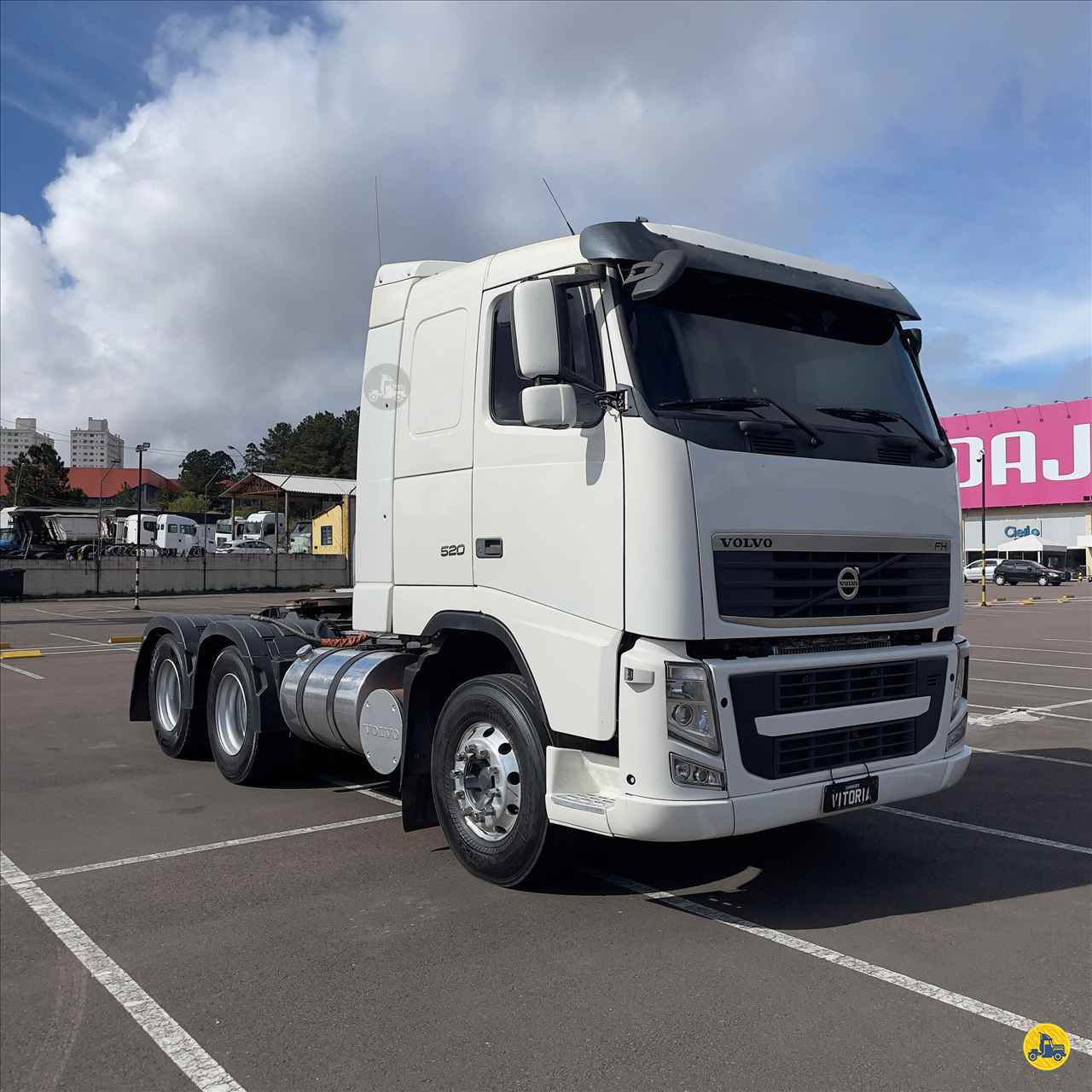 CAMINHAO VOLVO VOLVO FH 520 Cavalo Mecânico Cavalo 6x4 Vitória Caminhões CURITIBA PARANÁ PR
