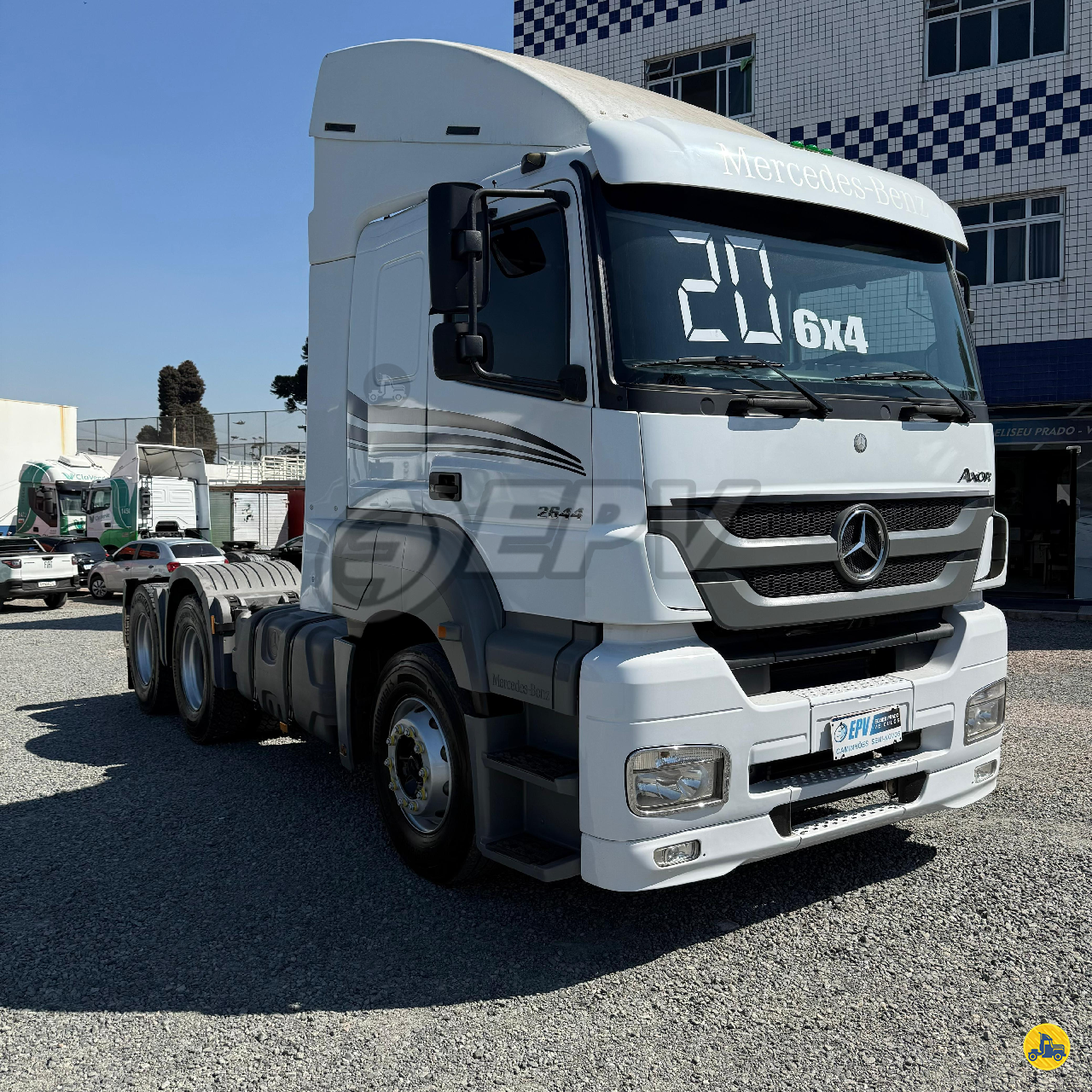 CAMINHAO MERCEDES-BENZ MB 2644 Cavalo Mecânico Cavalo 6x4 EPV Veículos CURITIBA PARANÁ PR