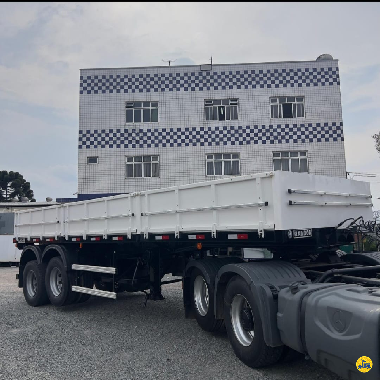 CARRETA SEMI-REBOQUE PORTA-CONTAINER EPV Veículos CURITIBA PARANÁ PR