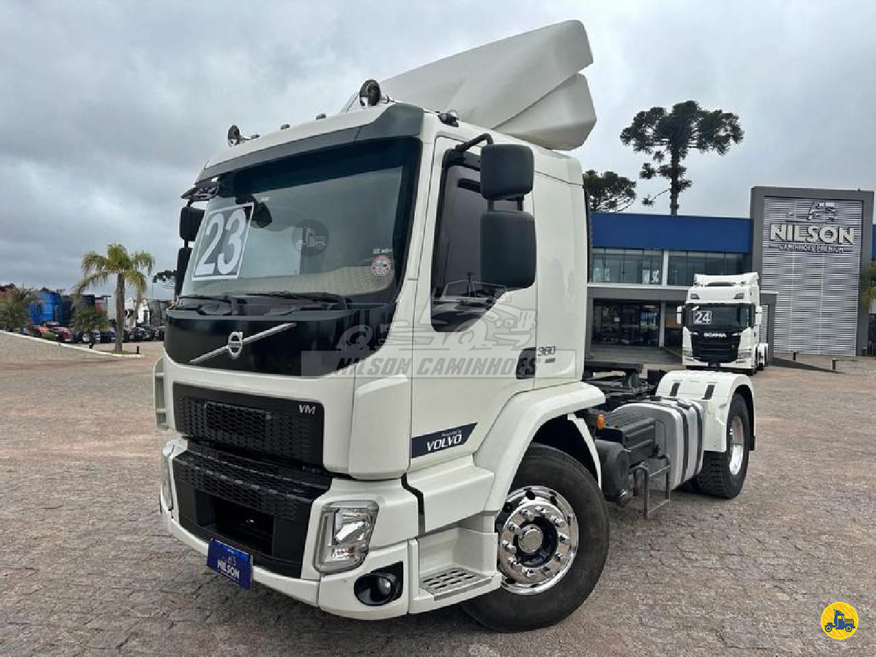 CAMINHAO VOLVO VOLVO VM 360 Cavalo Mecânico Cavalo 4x2 Nilson Caminhoes SAO JOSE DOS PINHAIS PARANÁ PR