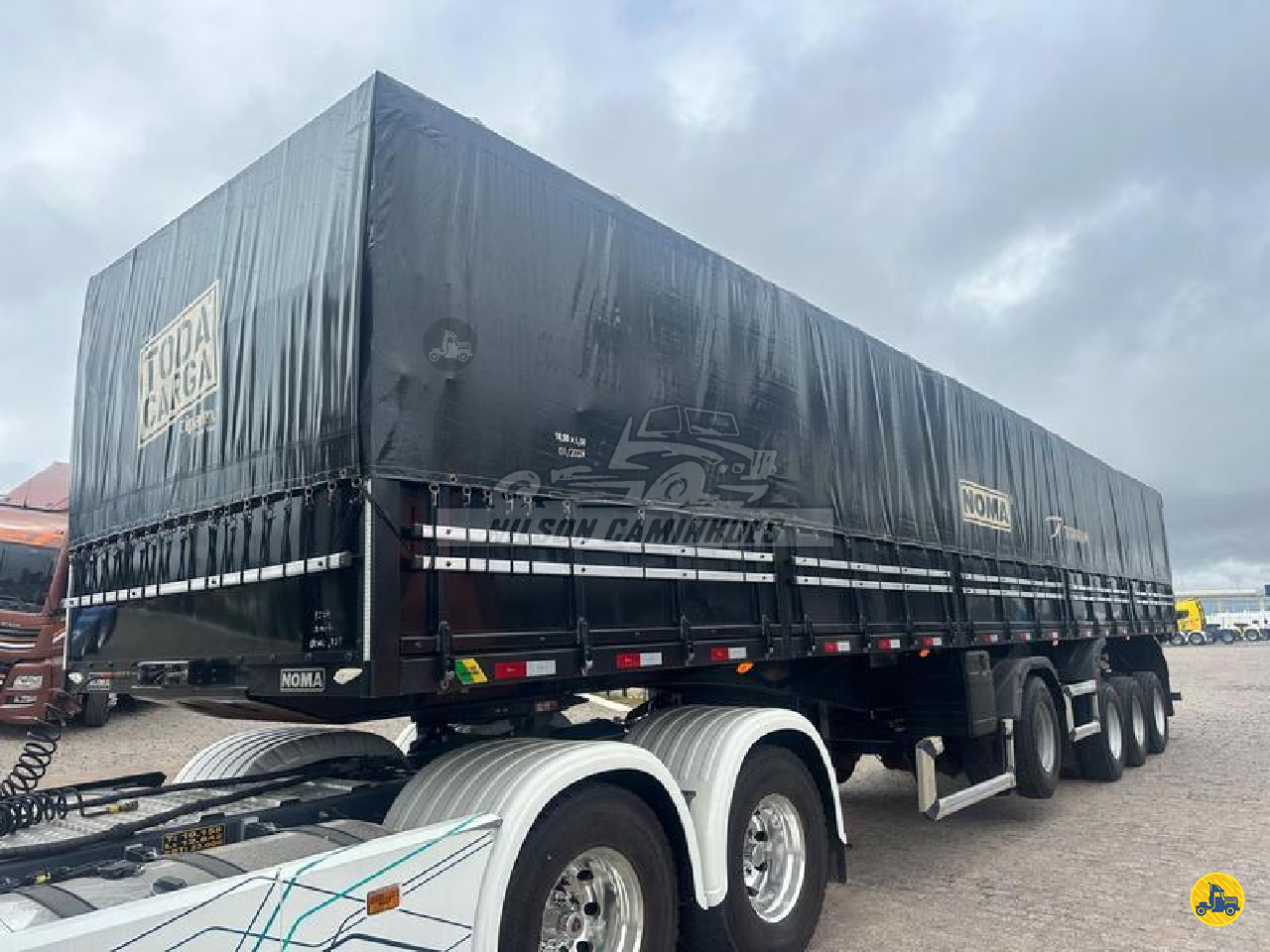 CARRETA SEMI-REBOQUE GRANELEIRO Nilson Caminhoes SAO JOSE DOS PINHAIS PARANÁ PR
