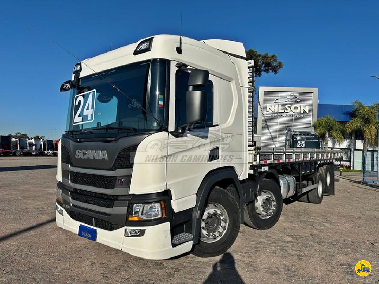 CAMINHAO SCANIA SCANIA P320 Grade Baixa BiTruck 8x2 Nilson Caminhoes SAO JOSE DOS PINHAIS PARANÁ PR