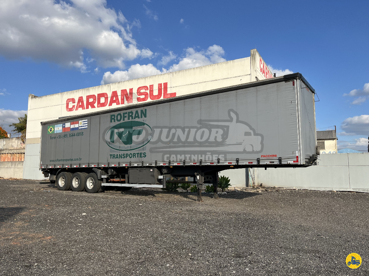 CARRETA SEMI-REBOQUE BAU SIDER Reta Oto Caminhões CURITIBA PARANÁ PR