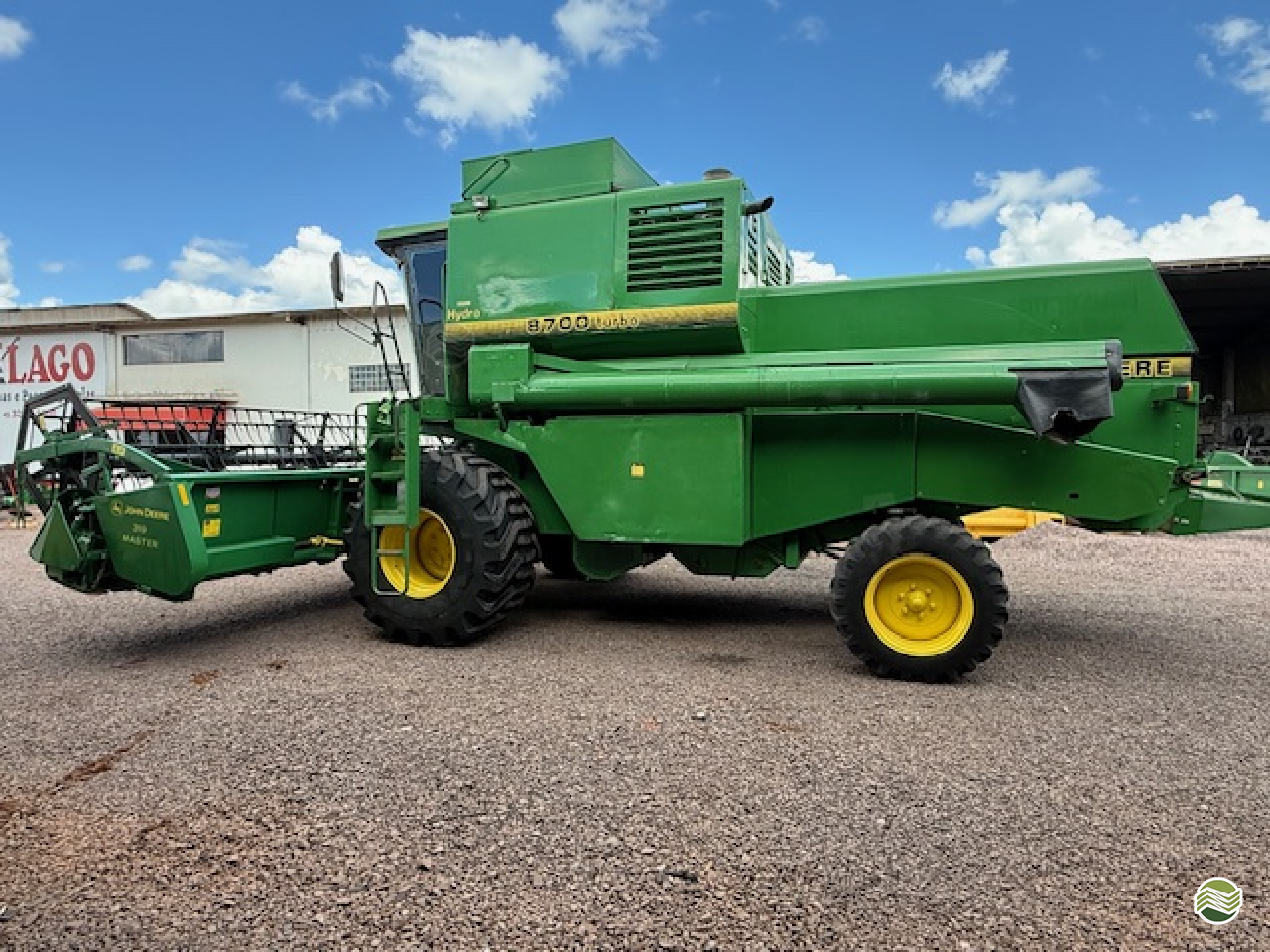 COLHEITADEIRA JOHN DEERE JOHN DEERE 1185 Lago Máquinas e Peças Agrícolas TOLEDO PARANÁ PR