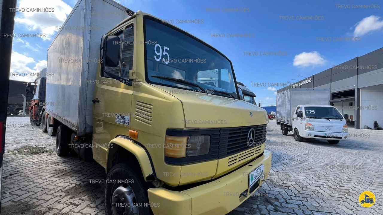 CAMINHAO MERCEDES-BENZ MB 709 Baú Térmico Toco 4x2 Trevo Caminhões - AGB ITAJAI SANTA CATARINA SC