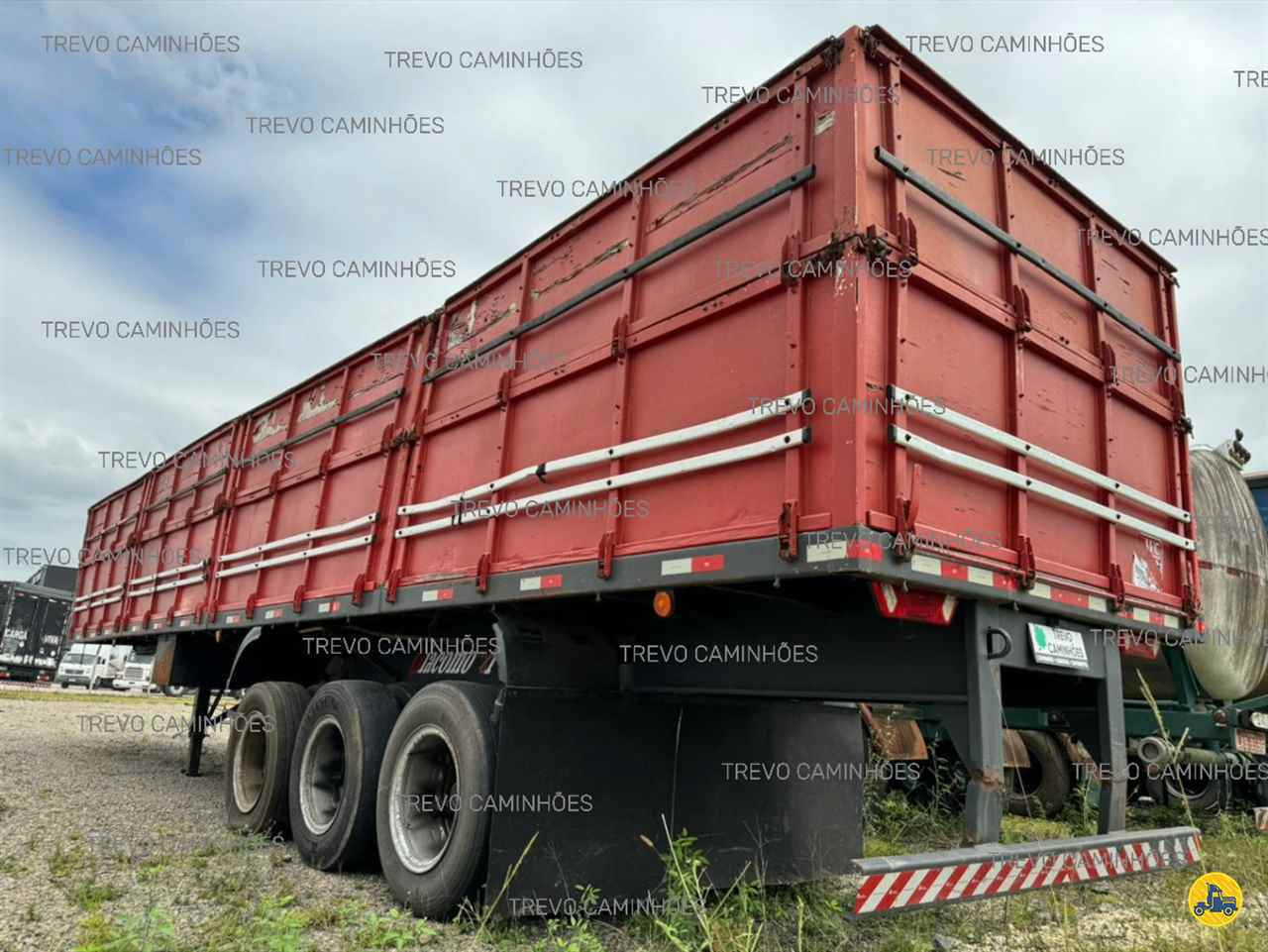 CARRETA SEMI-REBOQUE GRANELEIRO Trevo Caminhões - AGB ITAJAI SANTA CATARINA SC