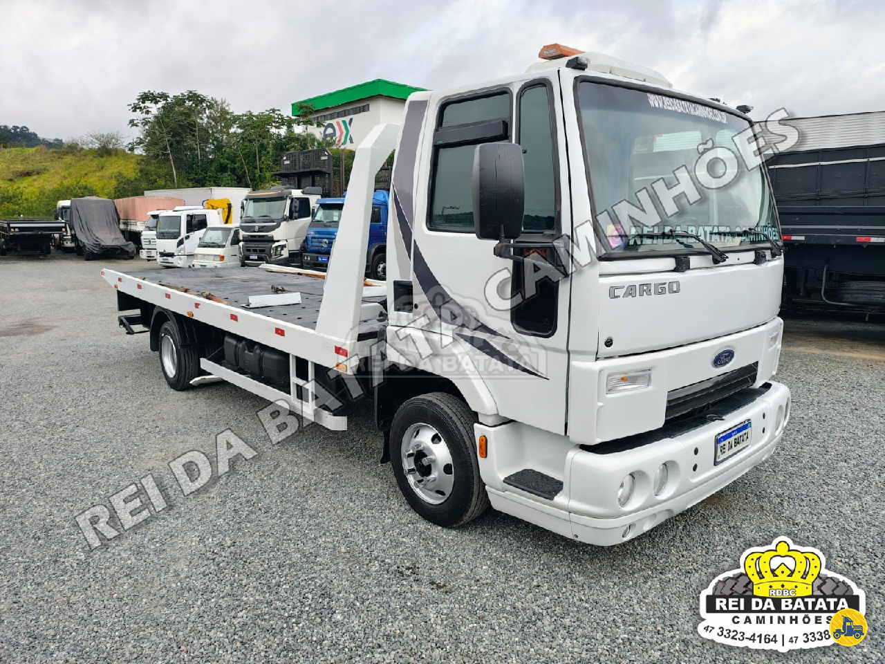 CAMINHAO FORD CARGO 815 Plataforma Guincho 3/4 4x2 Rei da Batata Caminhões BLUMENAU SANTA CATARINA SC