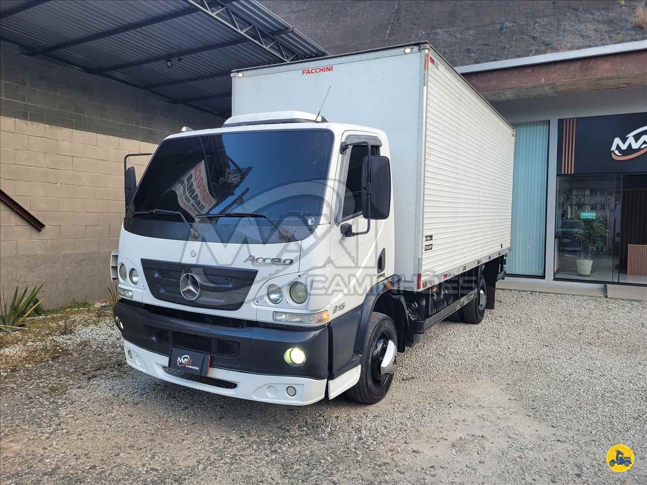 CAMINHAO MERCEDES-BENZ MB 815 Baú Furgão 3/4 4x2 Maxi Caminhões TERESOPOLIS RIO DE JANEIRO RJ