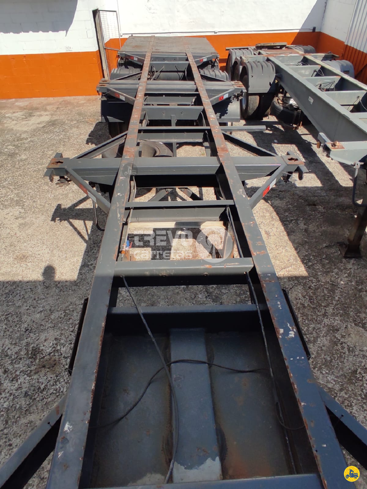 PORTA-CONTAINER de Trevo Carretas