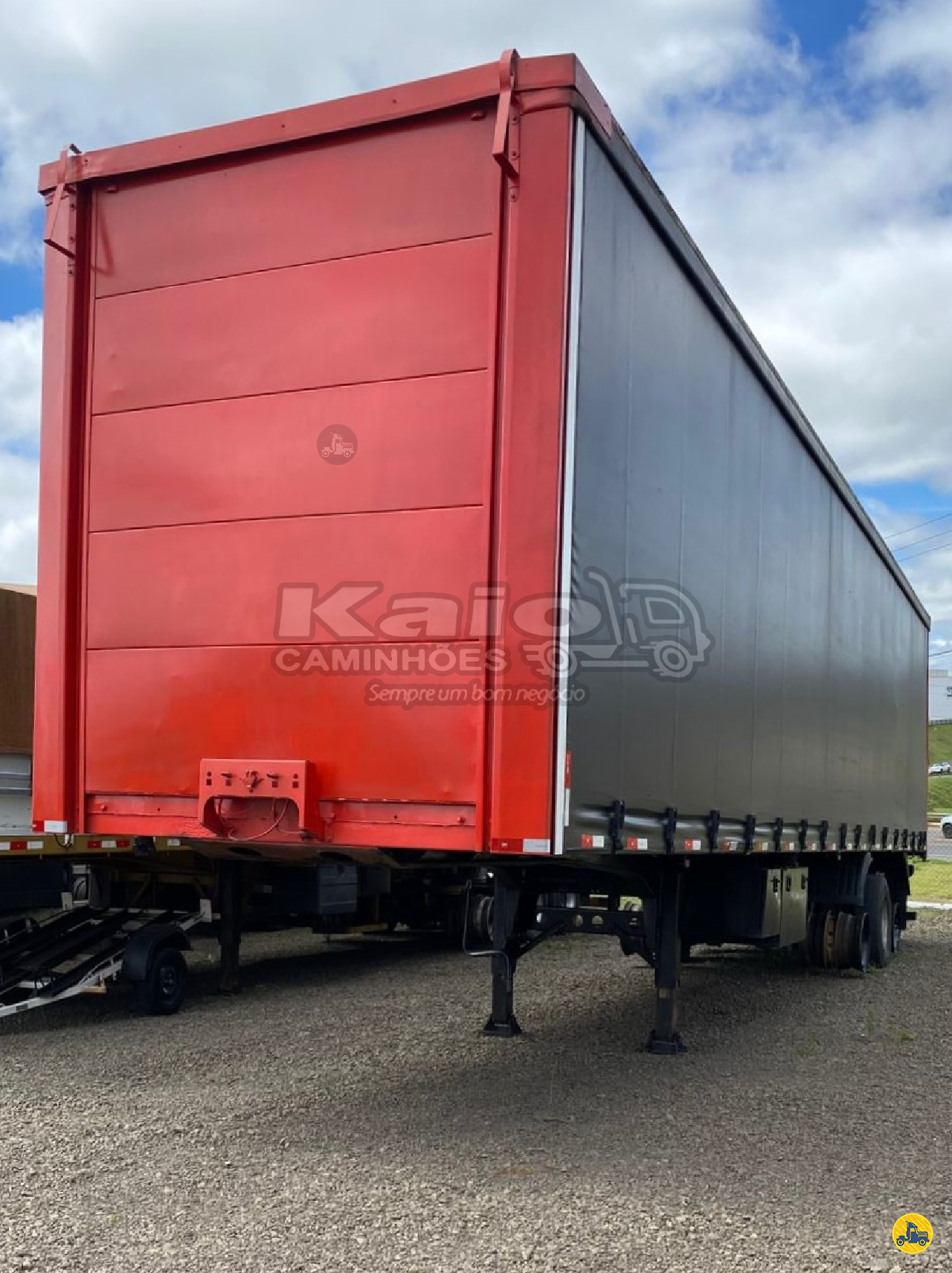CARRETA SEMI-REBOQUE BAU SIDER Reta Kaio Caminhões LAGES SANTA CATARINA SC