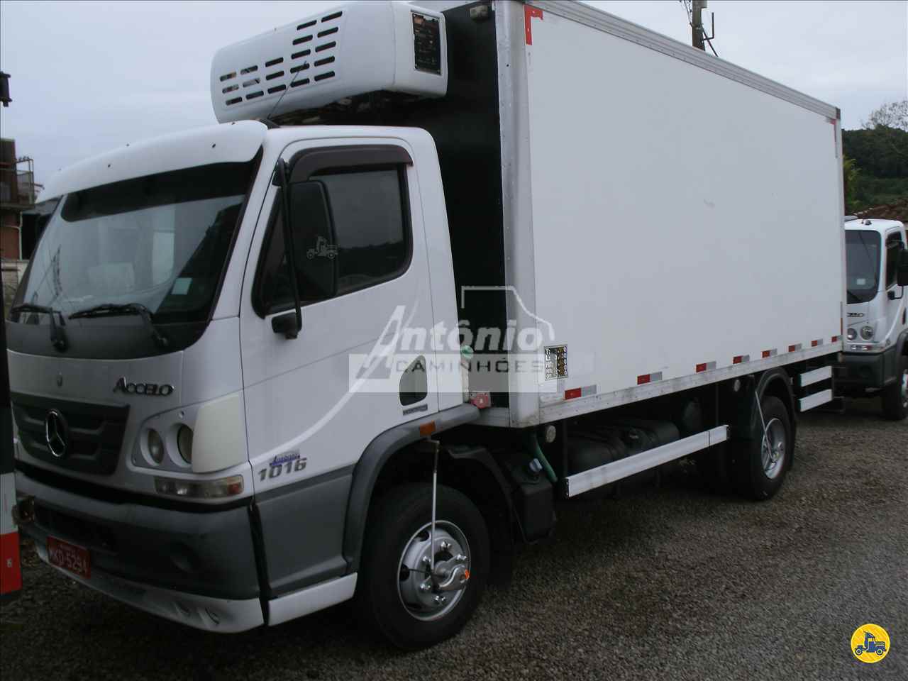 CAMINHAO MERCEDES-BENZ MB 1016 Baú Frigorífico 3/4 4x2 Antônio Caminhões GARIBALDI RIO GRANDE DO SUL RS