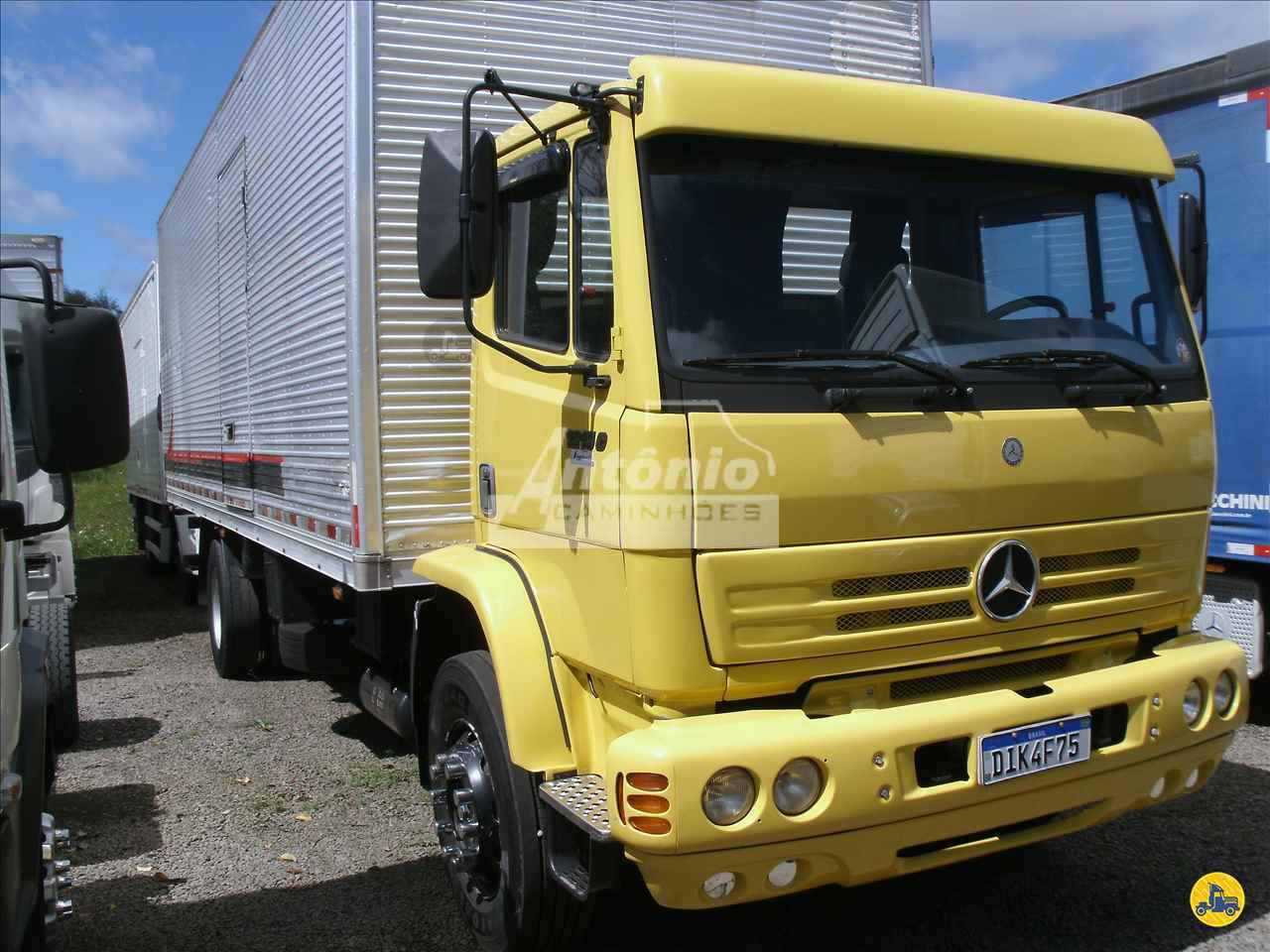 CAMINHAO MERCEDES-BENZ MB 1215 Baú Furgão Toco 4x2 Antônio Caminhões GARIBALDI RIO GRANDE DO SUL RS