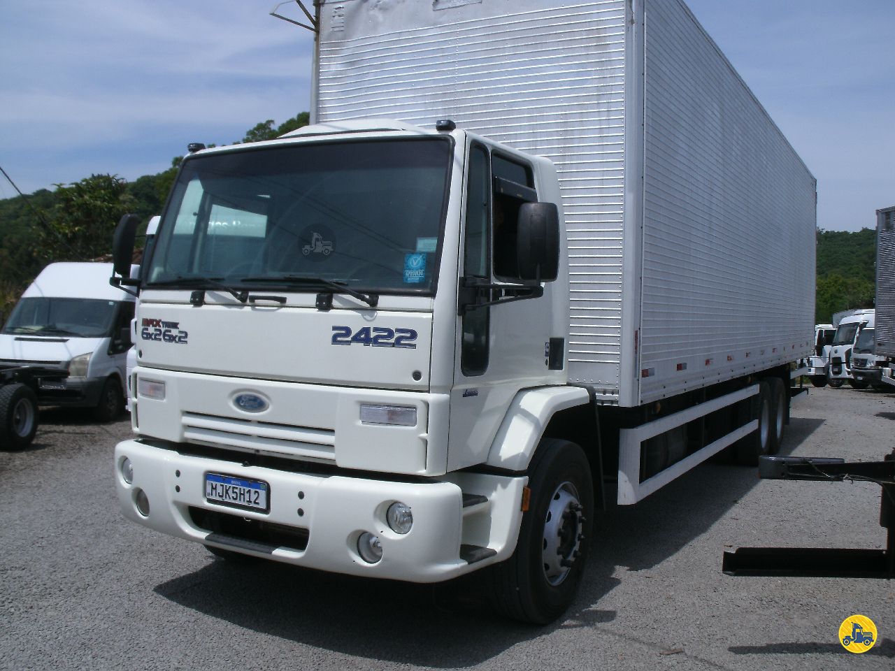 CAMINHAO FORD CARGO 2422 Baú Furgão Truck 6x2 Antônio Caminhões GARIBALDI RIO GRANDE DO SUL RS