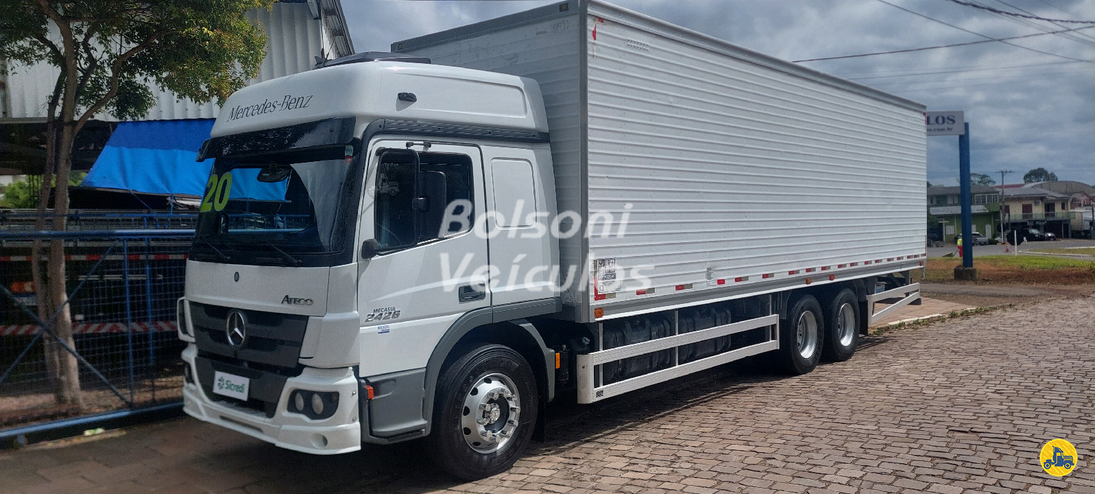 CAMINHAO MERCEDES-BENZ MB 2426 Baú Furgão Truck 6x2 Bolsoni Veículos NOVA PRATA RIO GRANDE DO SUL RS