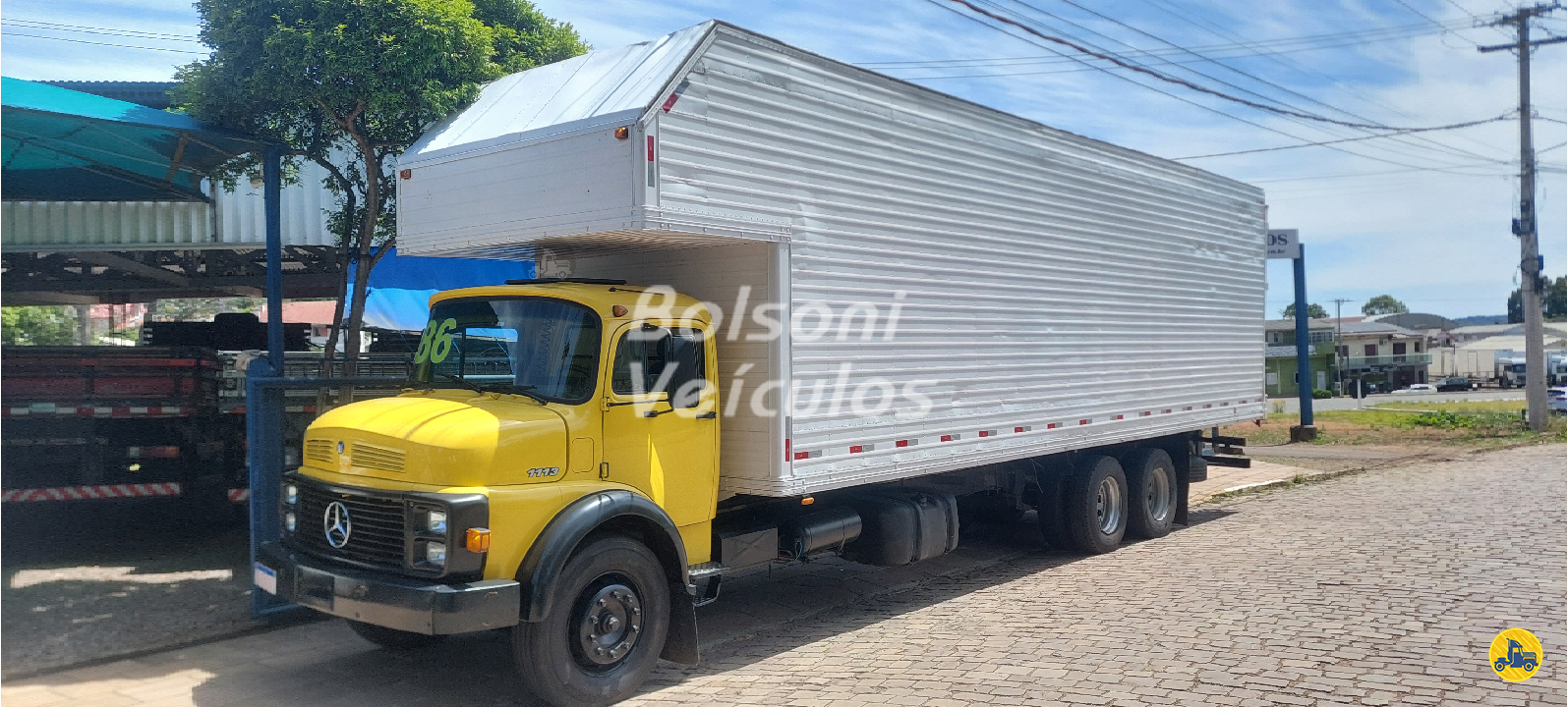 CAMINHAO MERCEDES-BENZ MB 1113 Baú Furgão Truck 6x2 Bolsoni Veículos NOVA PRATA RIO GRANDE DO SUL RS