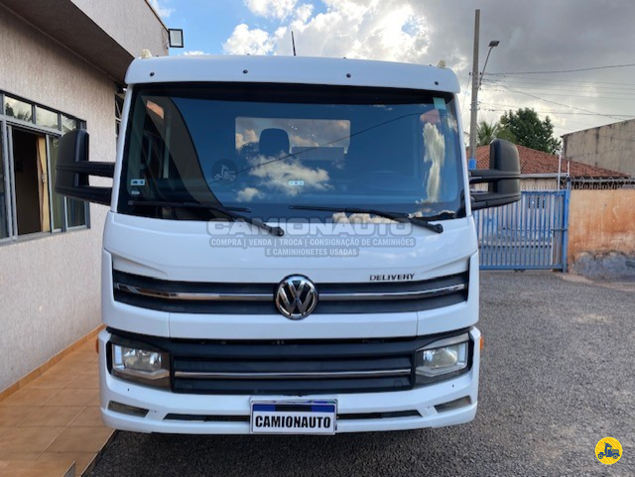 CAMINHAO VOLKSWAGEN VW 11180 Chassis 3/4 4x2 Camionauto Caminhões CAMPO GRANDE MATO GROSSO DO SUL MS