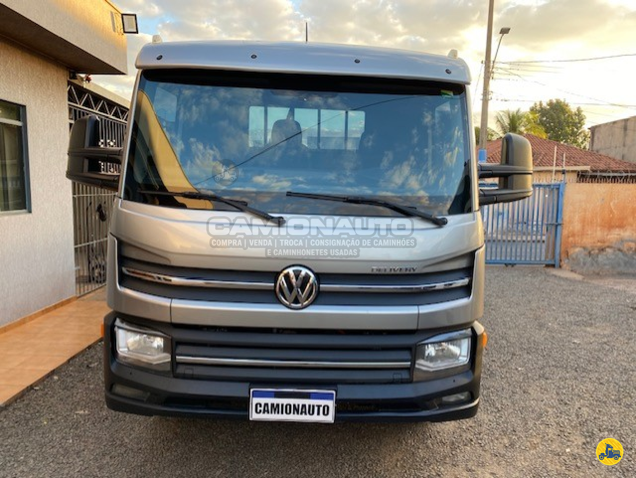 CAMINHAO VOLKSWAGEN VW 11180 Carga Seca 3/4 4x2 Camionauto Caminhões CAMPO GRANDE MATO GROSSO DO SUL MS