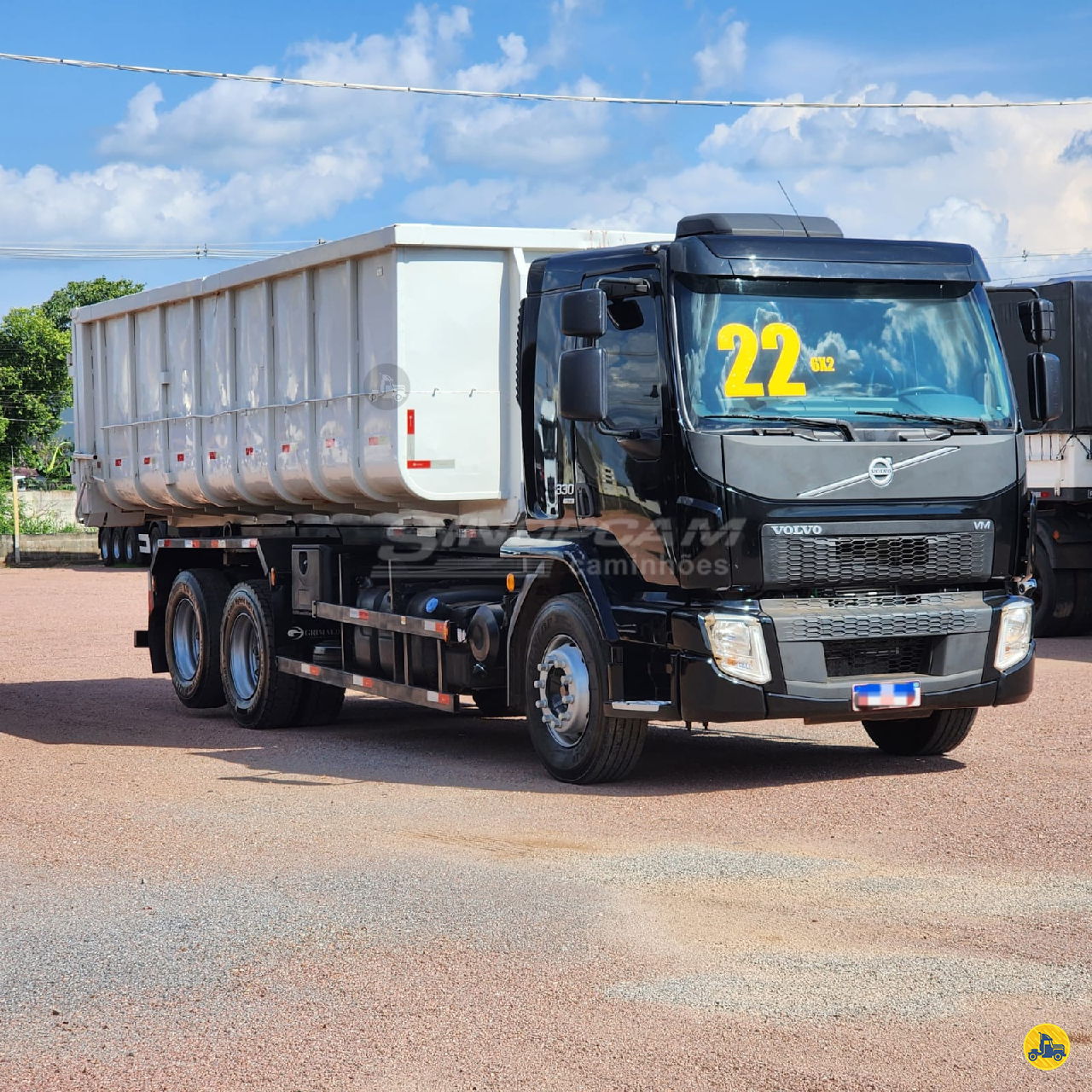CAMINHAO VOLVO VOLVO VM 330 Roll ON OFF Truck 6x2 SinopCam Caminhões SINOP MATO GROSSO MT