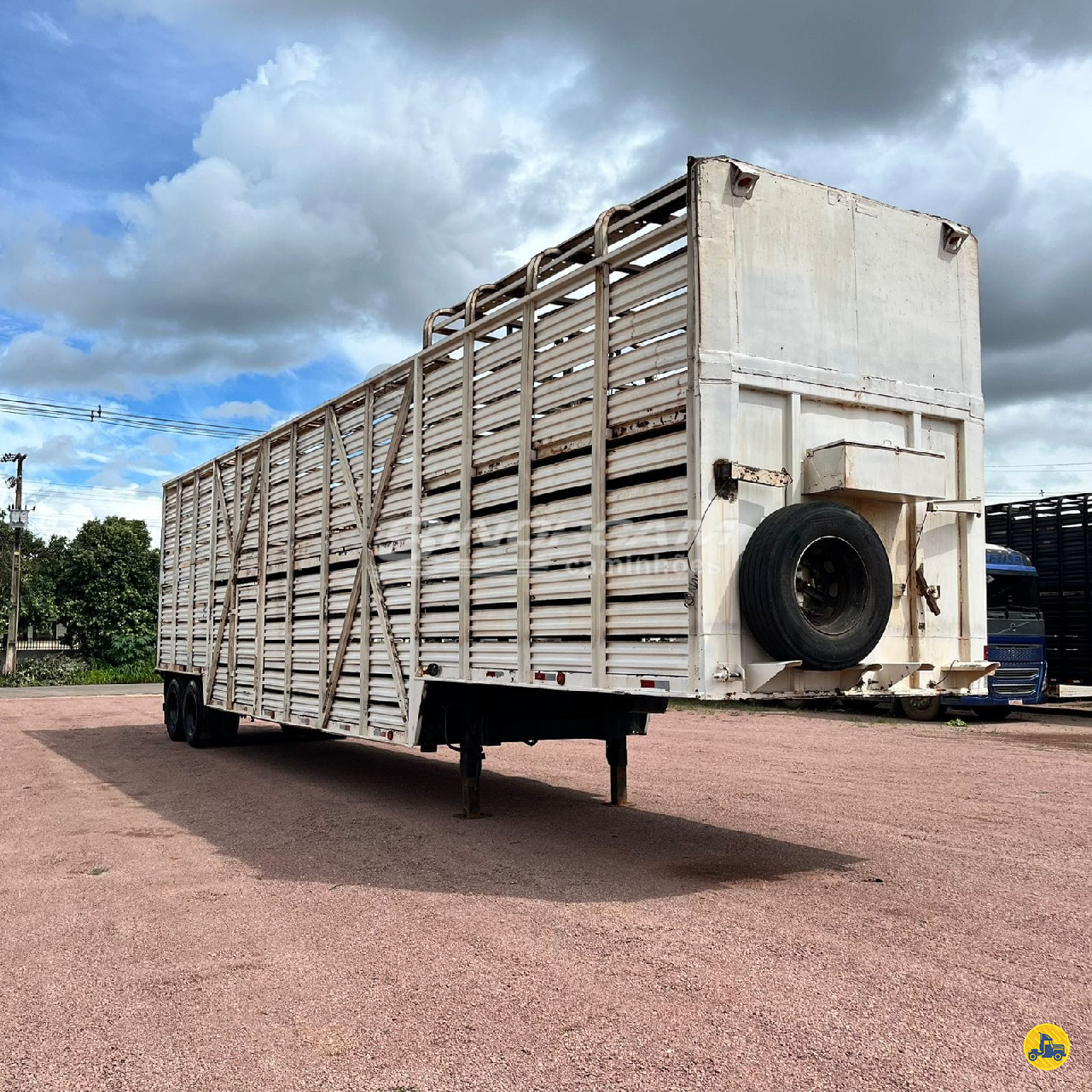 CARRETA SEMI-REBOQUE BOIADEIRO SinopCam Caminhões SINOP MATO GROSSO MT