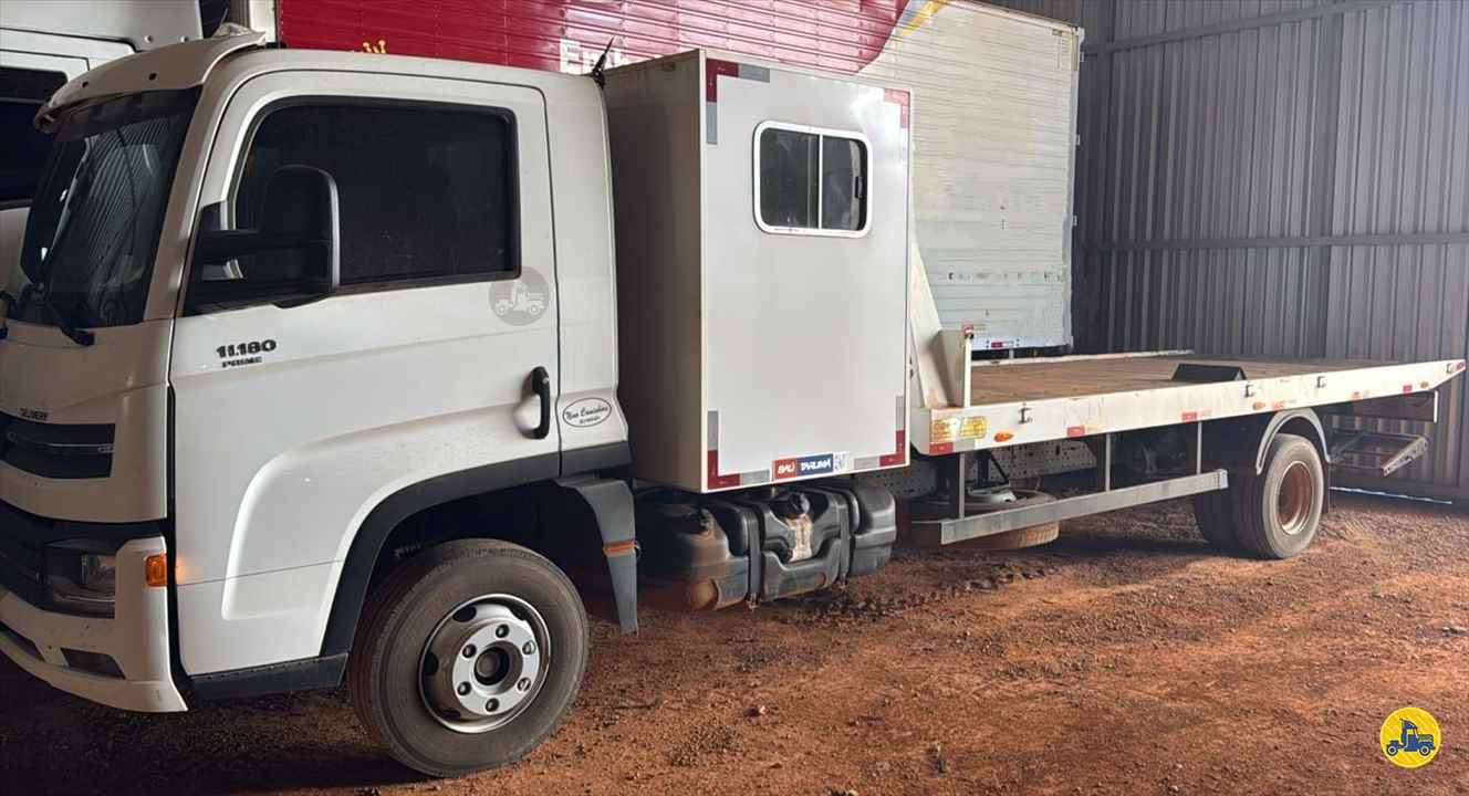 CAMINHAO VOLKSWAGEN VW 11180 Plataforma Guincho 3/4 4x2 Sorriso Caminhões SORRISO MATO GROSSO MT