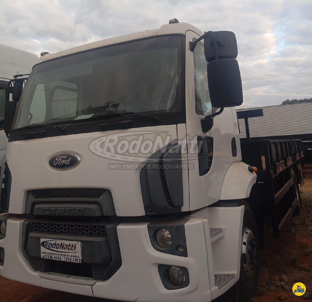 CAMINHAO FORD CARGO 1317 Grade Baixa Toco 4x2 Rodonatti  - Domínio GOIANIA GOIAS GO
