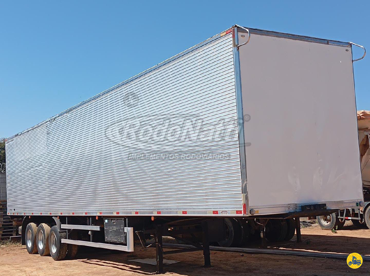 CARRETA SEMI-REBOQUE BAU FURGÃO Rodonatti  - Domínio GOIANIA GOIAS GO