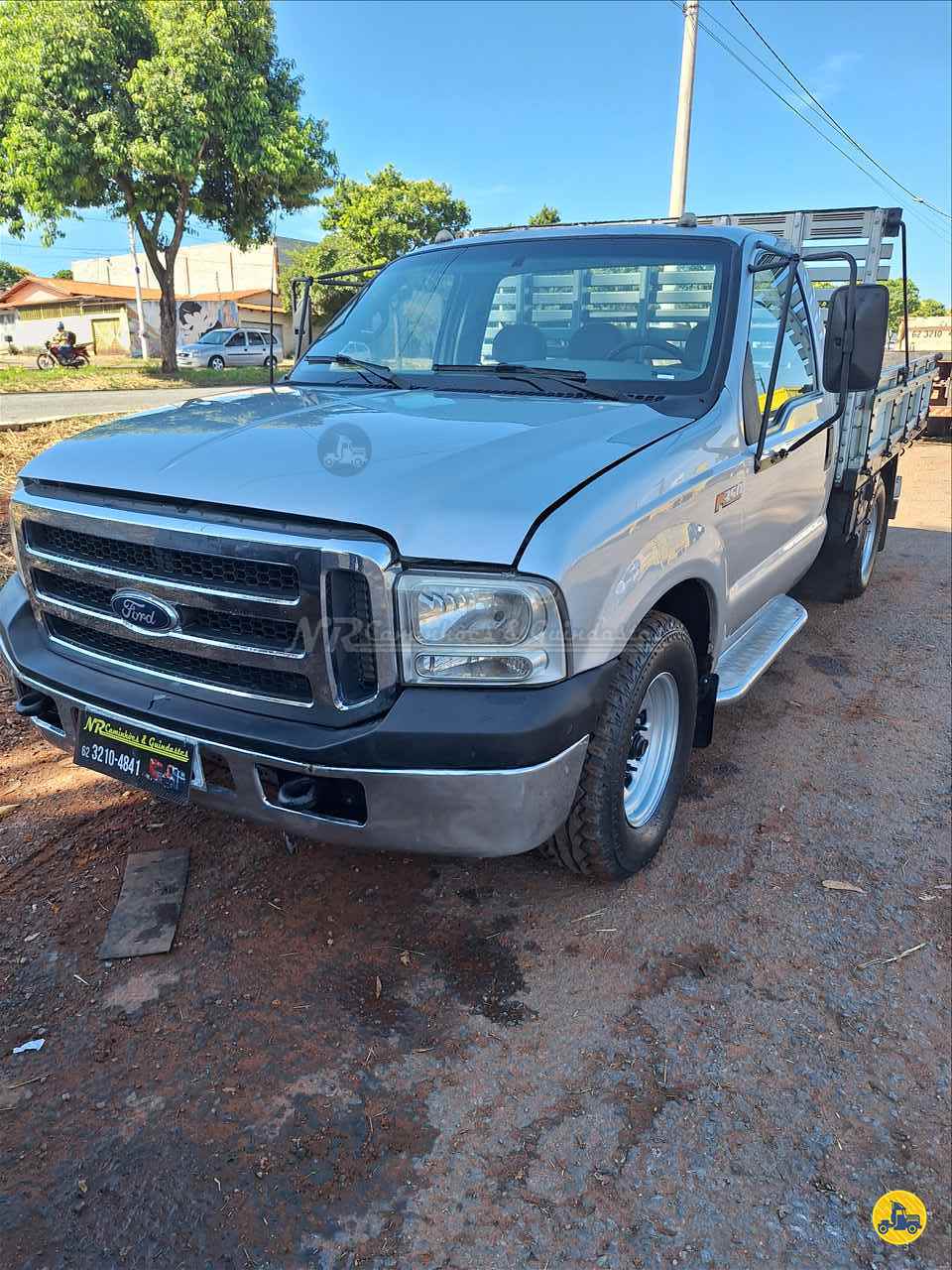 CAMINHAO FORD F350 Grade Baixa 3/4 4x2 NR Caminhões e Guindastes GOIANIA GOIAS GO