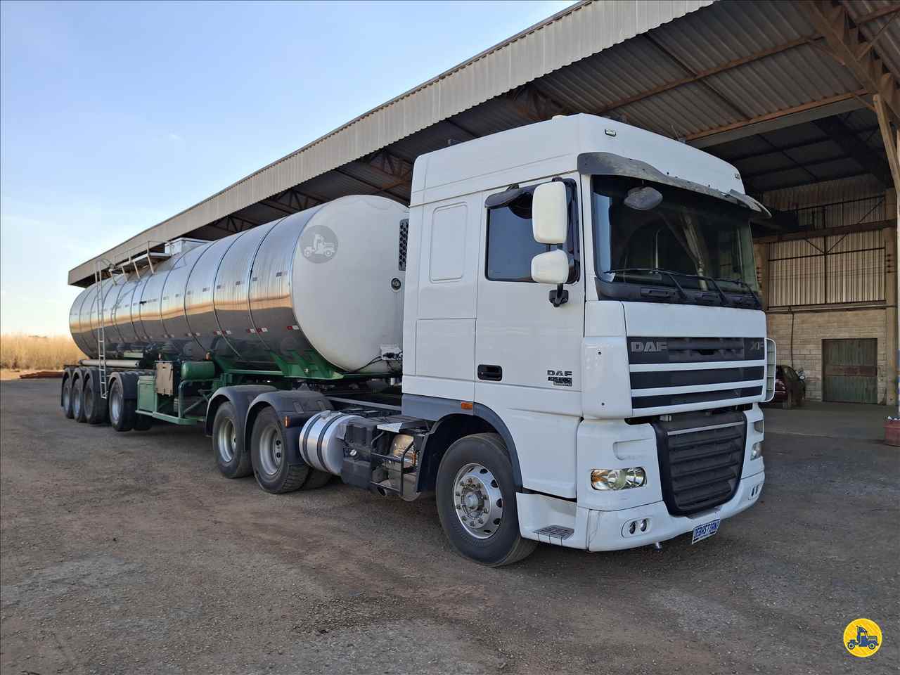 CAMINHAO DAF DAF XF105 460 Cavalo Mecânico Cavalo 6x2 Debastiani Caminhões ANAPOLIS GOIAS GO
