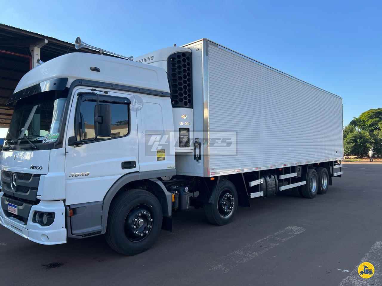 CAMINHAO MERCEDES-BENZ MB 3030 Baú Frigorífico BiTruck 8x2 P. B. Lopes - Scania - Maringá PR MARINGA PARANÁ PR