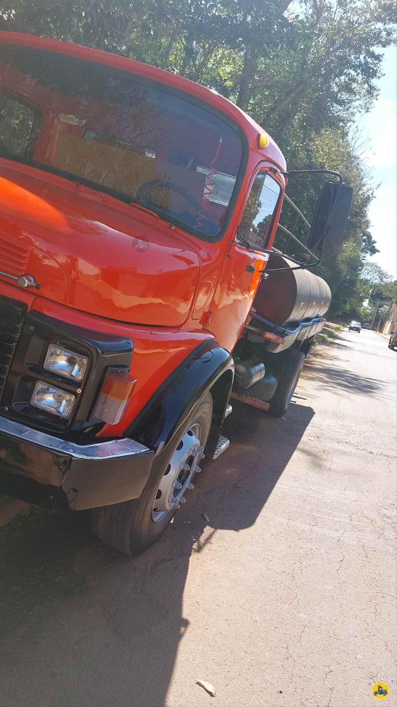 CAMINHAO MERCEDES-BENZ MB 1113 Tanque Pipa Toco 4x2 André Caminhões RIO VERDE GOIAS GO