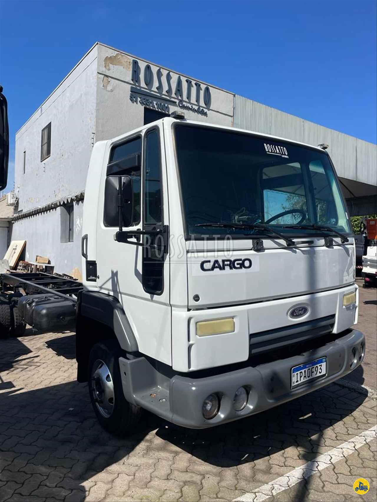 CAMINHAO FORD CARGO 712 Chassis 3/4 4x2 Rossatto Caminhões PORTO ALEGRE RIO GRANDE DO SUL RS