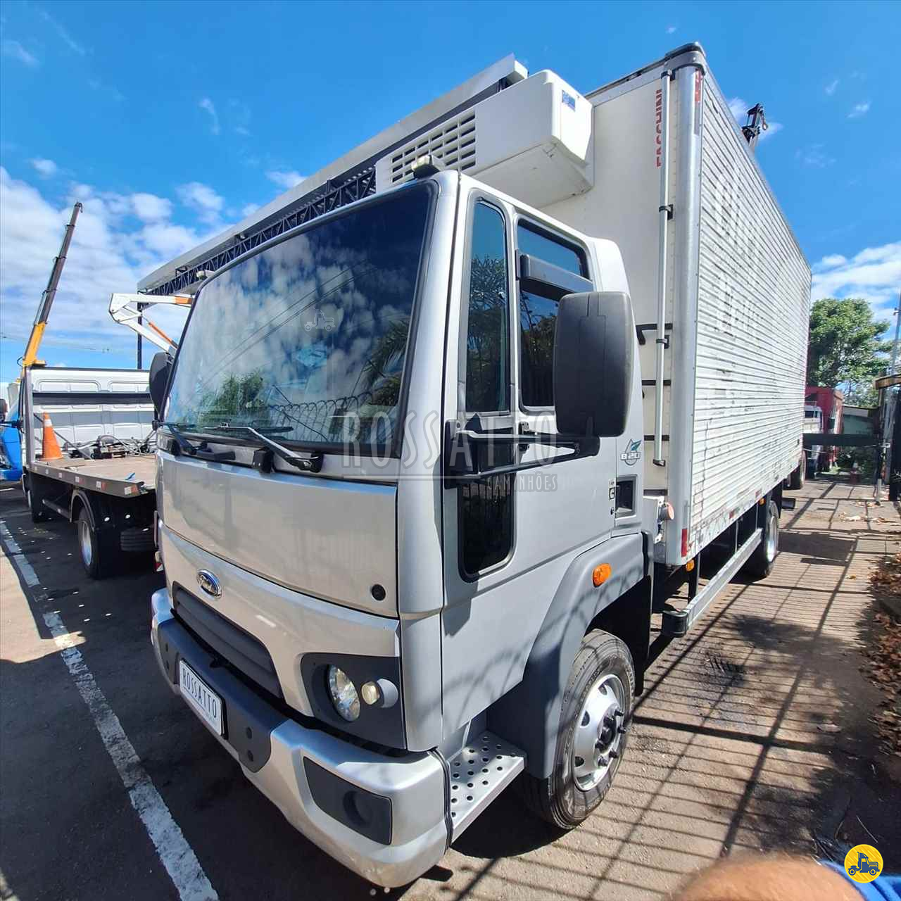 CAMINHAO FORD CARGO 1119 Baú Frigorífico 3/4 4x2 Rossatto Caminhões PORTO ALEGRE RIO GRANDE DO SUL RS
