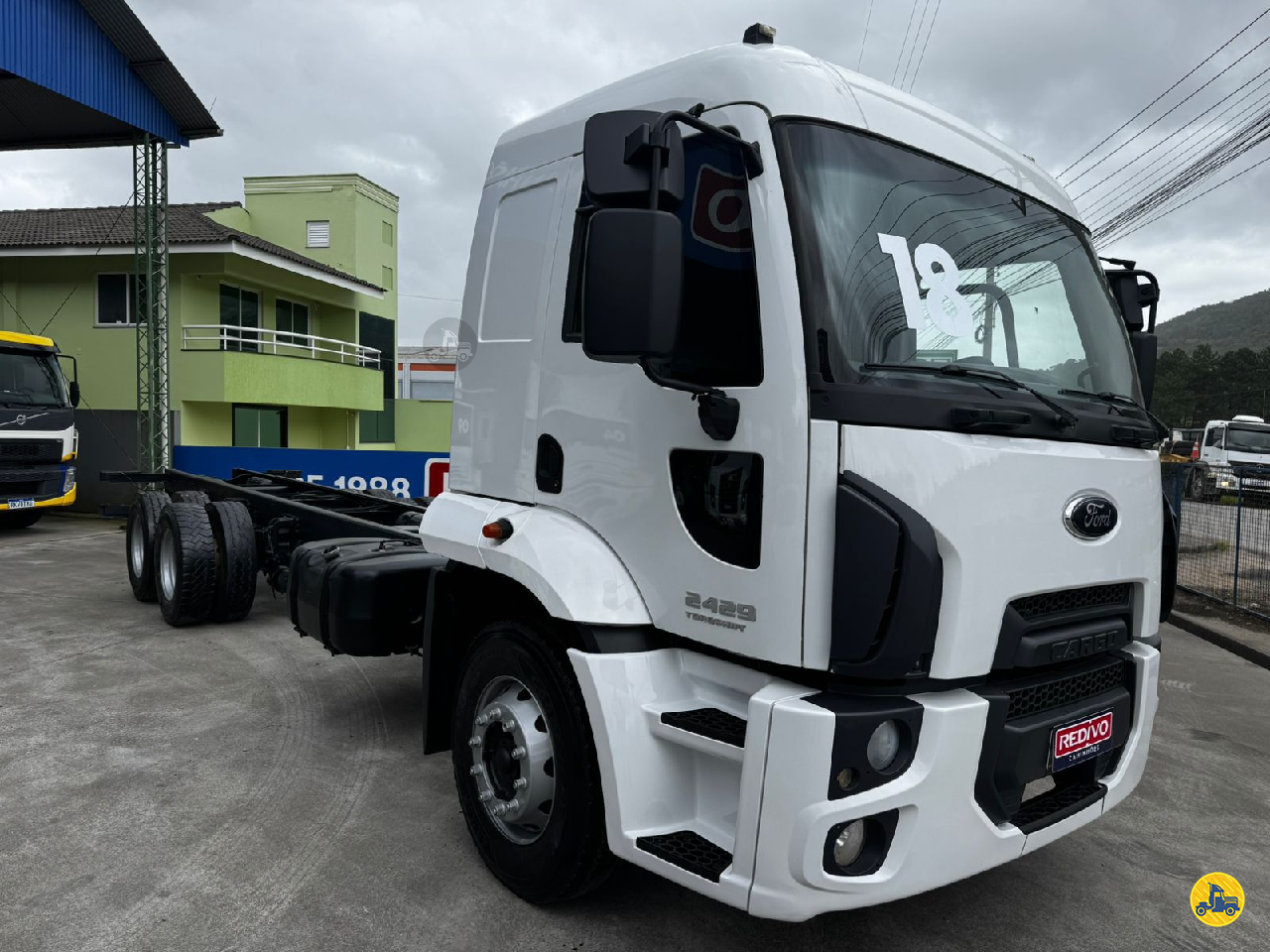 CAMINHAO FORD CARGO 2429 Chassis Truck 6x2 Redivo Caminhões TUBARAO SANTA CATARINA SC