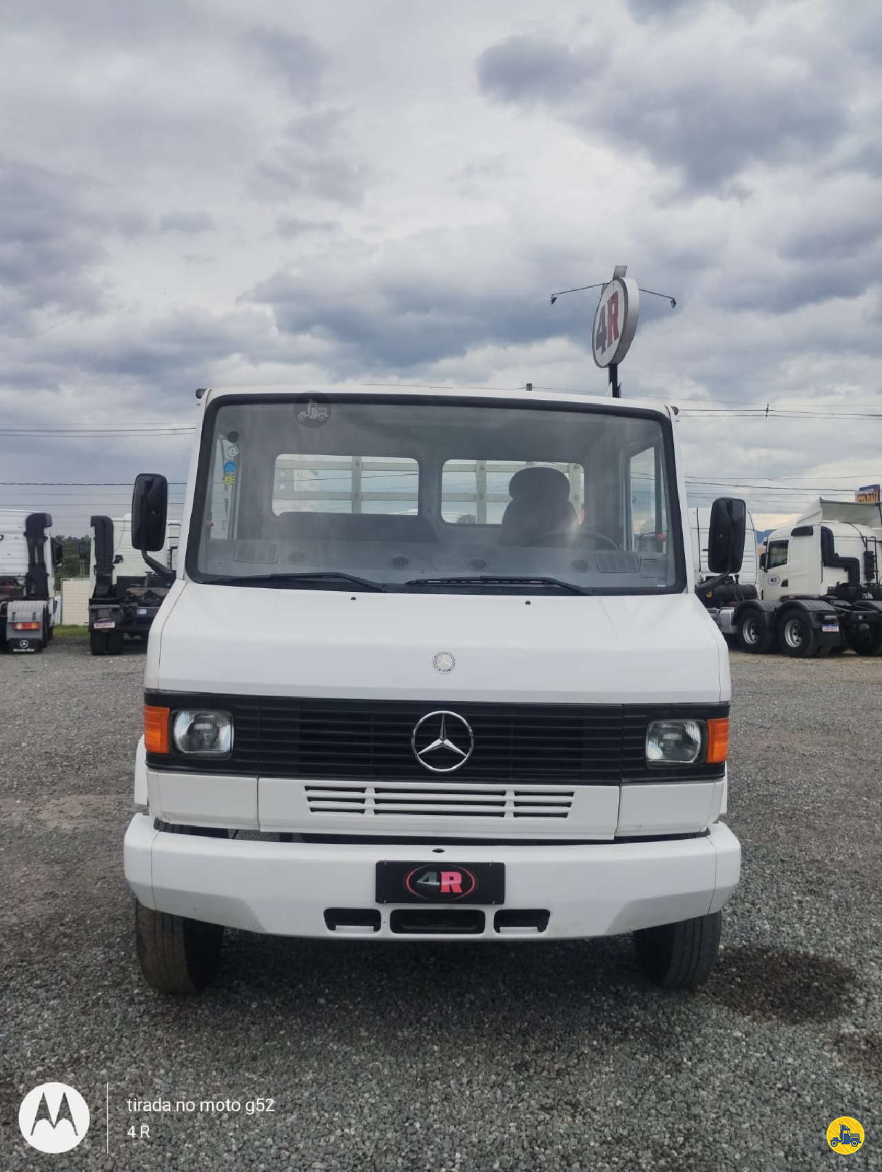 CAMINHAO MERCEDES-BENZ MB 710 Carga Seca 3/4 4x2 4R Caminhões LORENA SÃO PAULO SP