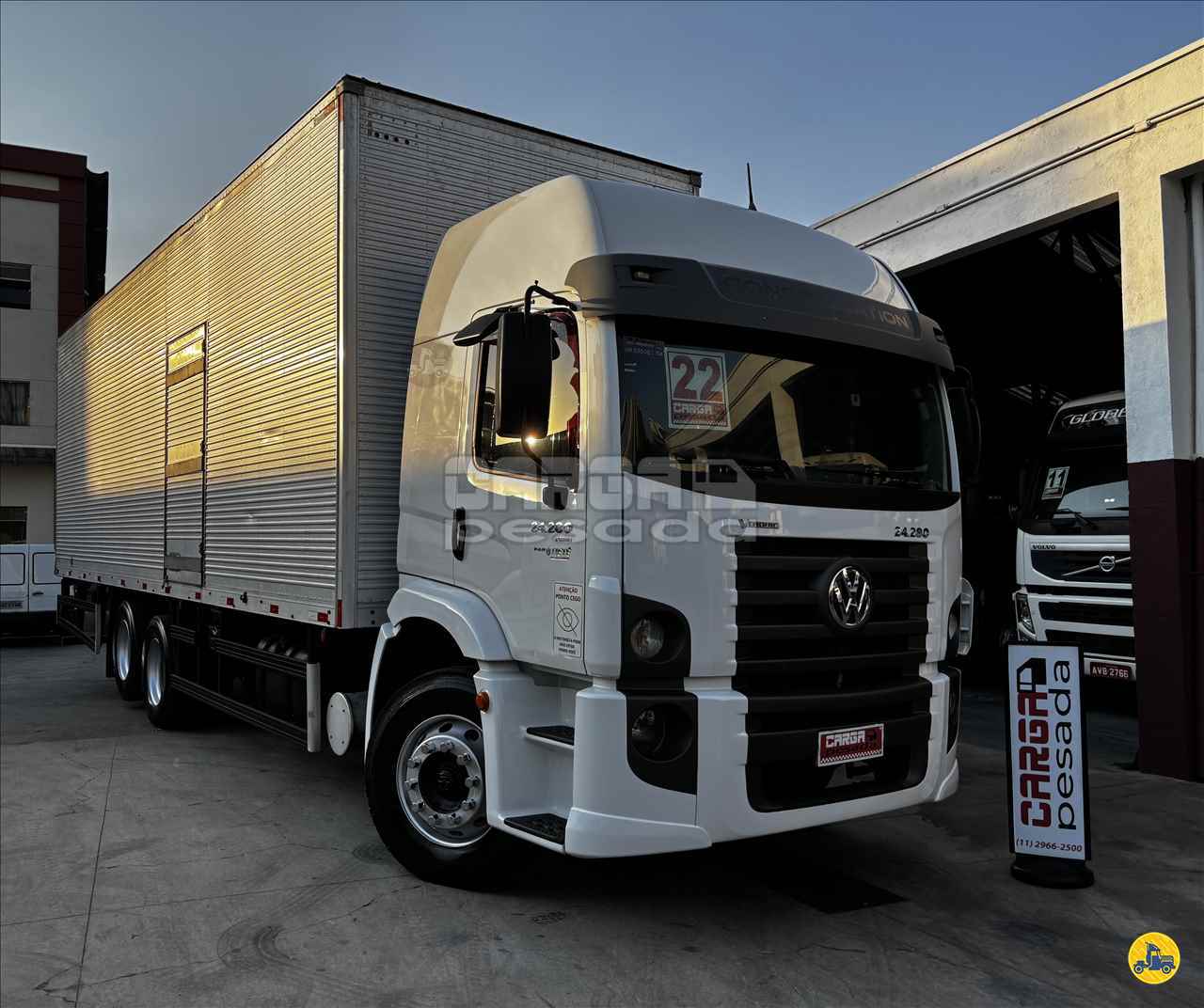 CAMINHAO VOLKSWAGEN VW 24280 Baú Furgão Truck 6x2 Carga Pesada Caminhões SAO PAULO SÃO PAULO SP