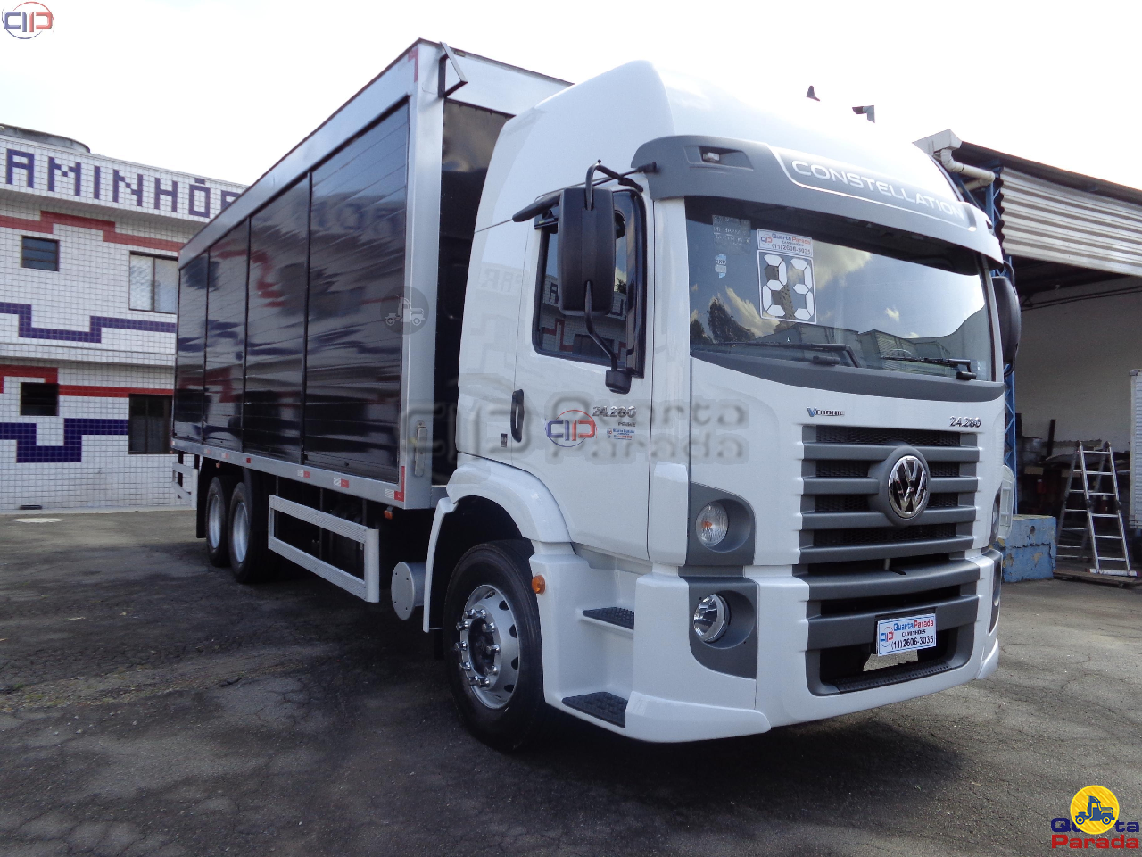 CAMINHAO VOLKSWAGEN VW 24280 Baú Sider Truck 6x2 Quarta Parada Caminhões SAO PAULO SÃO PAULO SP