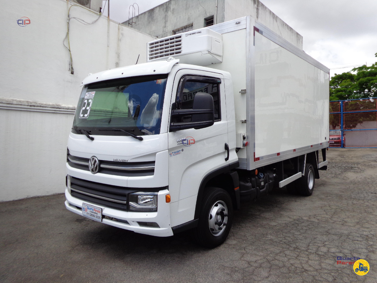 CAMINHAO VOLKSWAGEN VW 11180 Baú Frigorífico 3/4 4x2 Quarta Parada Caminhões SAO PAULO SÃO PAULO SP