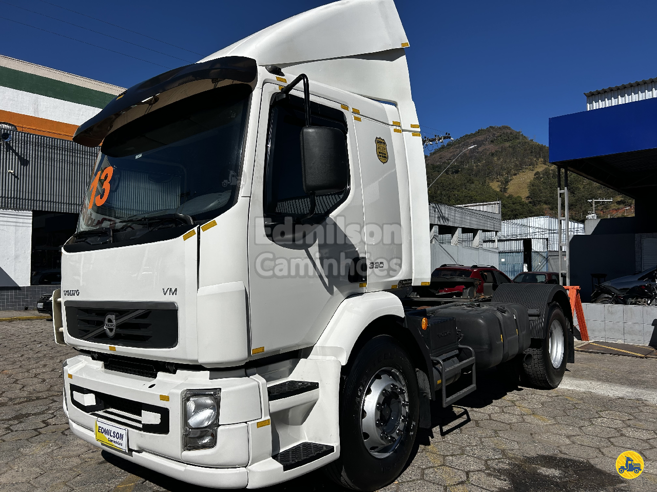 CAMINHAO VOLVO VOLVO VM 330 Cavalo Mecânico Toco 4x2 Edmilson Caminhões Itajubá MG ITAJUBA MINAS GERAIS MG