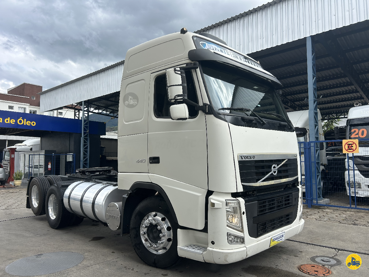 VOLVO FH 440 de Edmilson Caminhões Itajubá MG