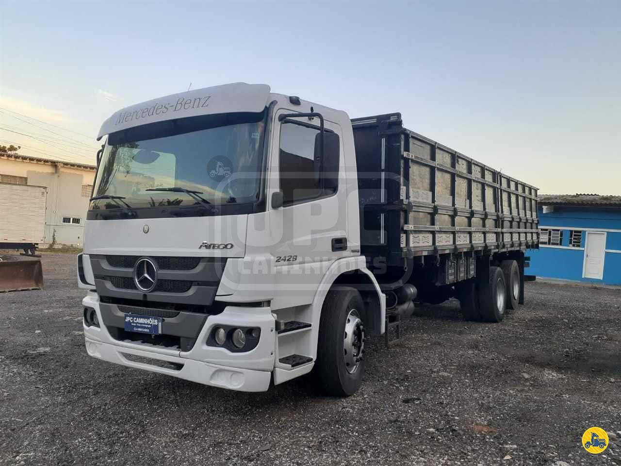 CAMINHAO MERCEDES-BENZ MB 2429 Carga Seca Truck 6x2 JPC Caminhões CURITIBA PARANÁ PR