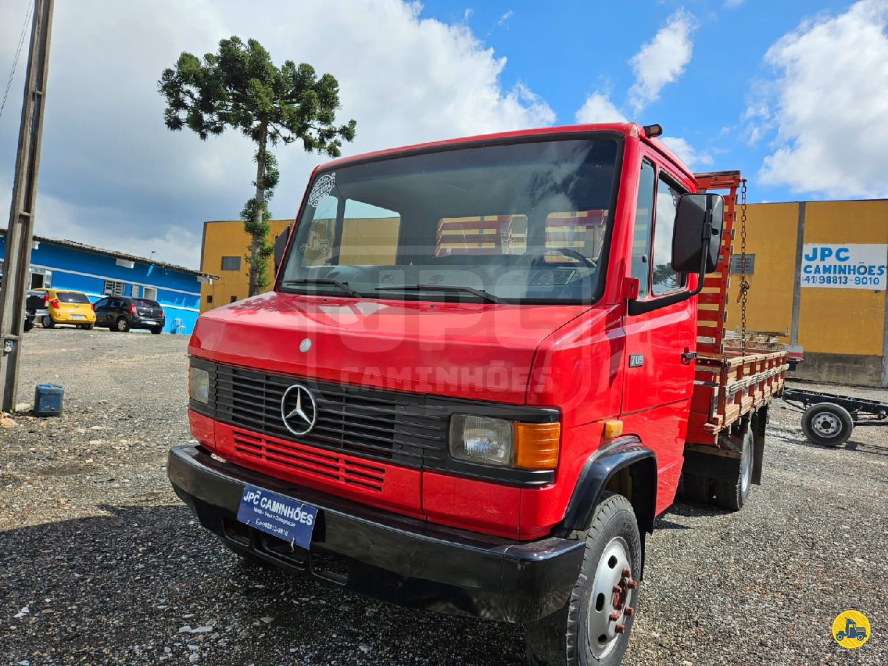 CAMINHAO MERCEDES-BENZ MB 709 Carga Seca 3/4 4x2 JPC Caminhões CURITIBA PARANÁ PR
