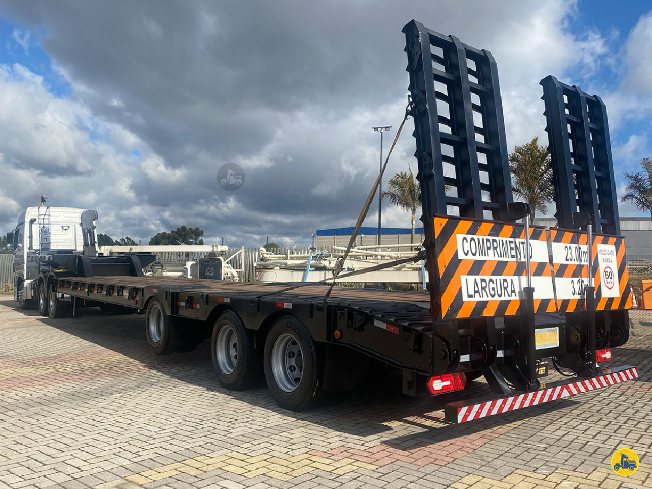 CARRETA SEMI-REBOQUE PRANCHA Reta Trucket Caminhões CURITIBA PARANÁ PR