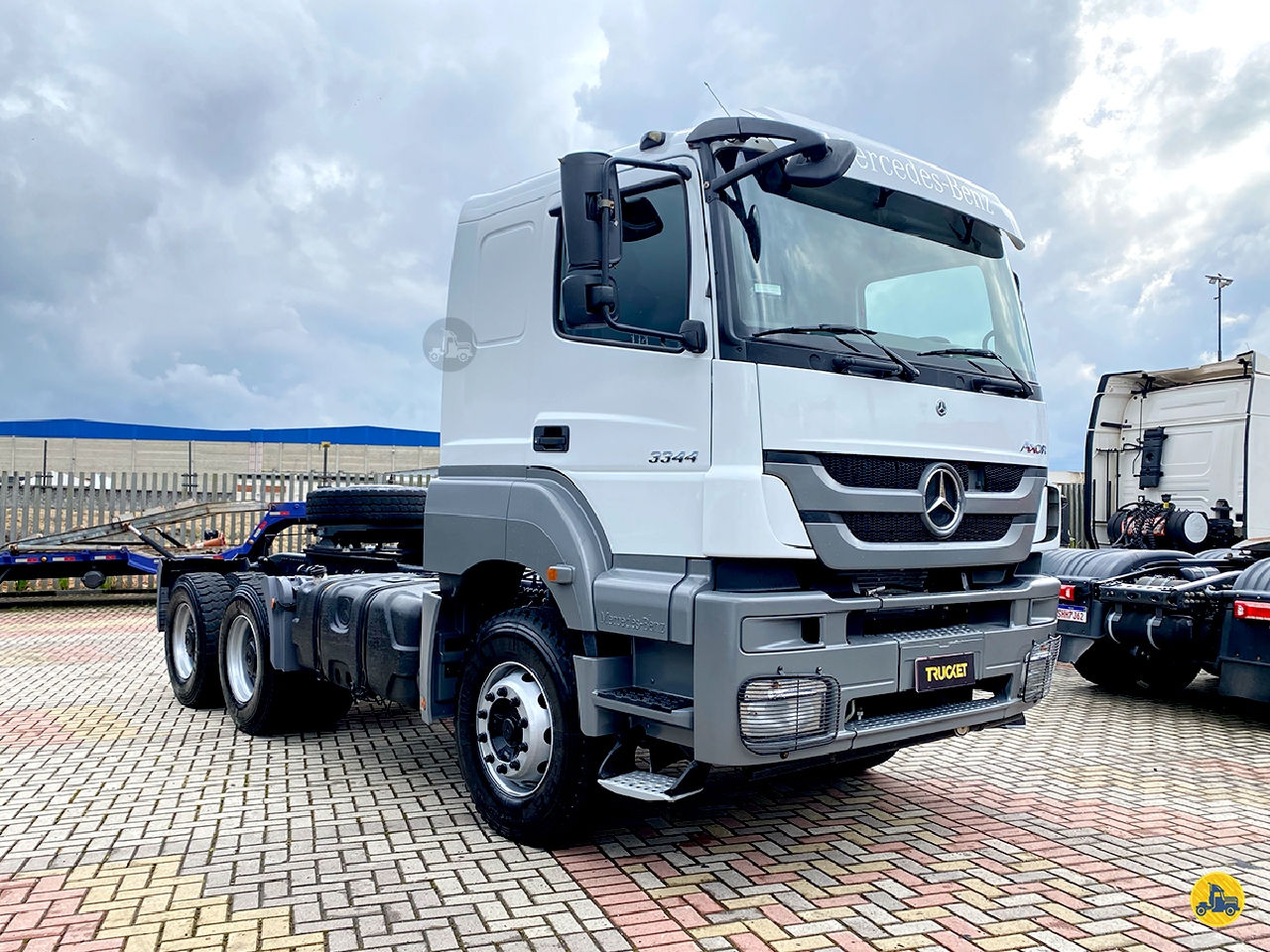 CAMINHAO MERCEDES-BENZ MB 3344 Cavalo Mecânico Cavalo 6x4 Trucket Caminhões CURITIBA PARANÁ PR
