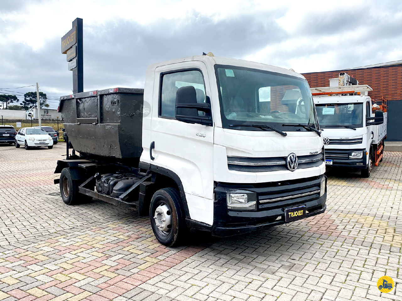 CAMINHAO VOLKSWAGEN VW 6160 Caçamba Basculante Cavalo 4x2 Trucket Caminhões CURITIBA PARANÁ PR