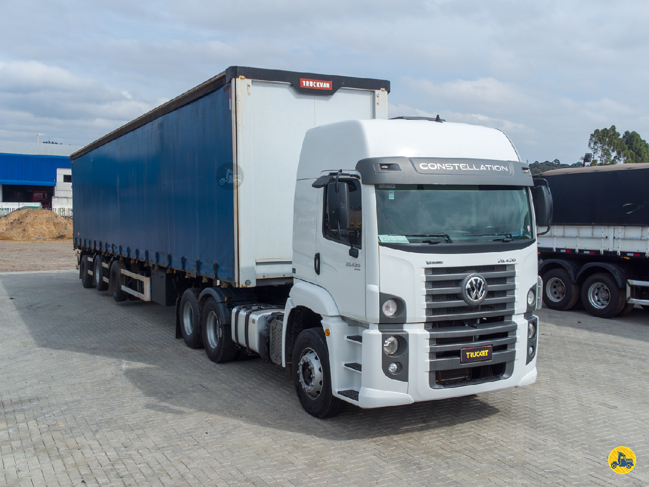 CAMINHAO VOLKSWAGEN VW 25420 Baú Sider Truck 6x2 Trucket Caminhões CURITIBA PARANÁ PR