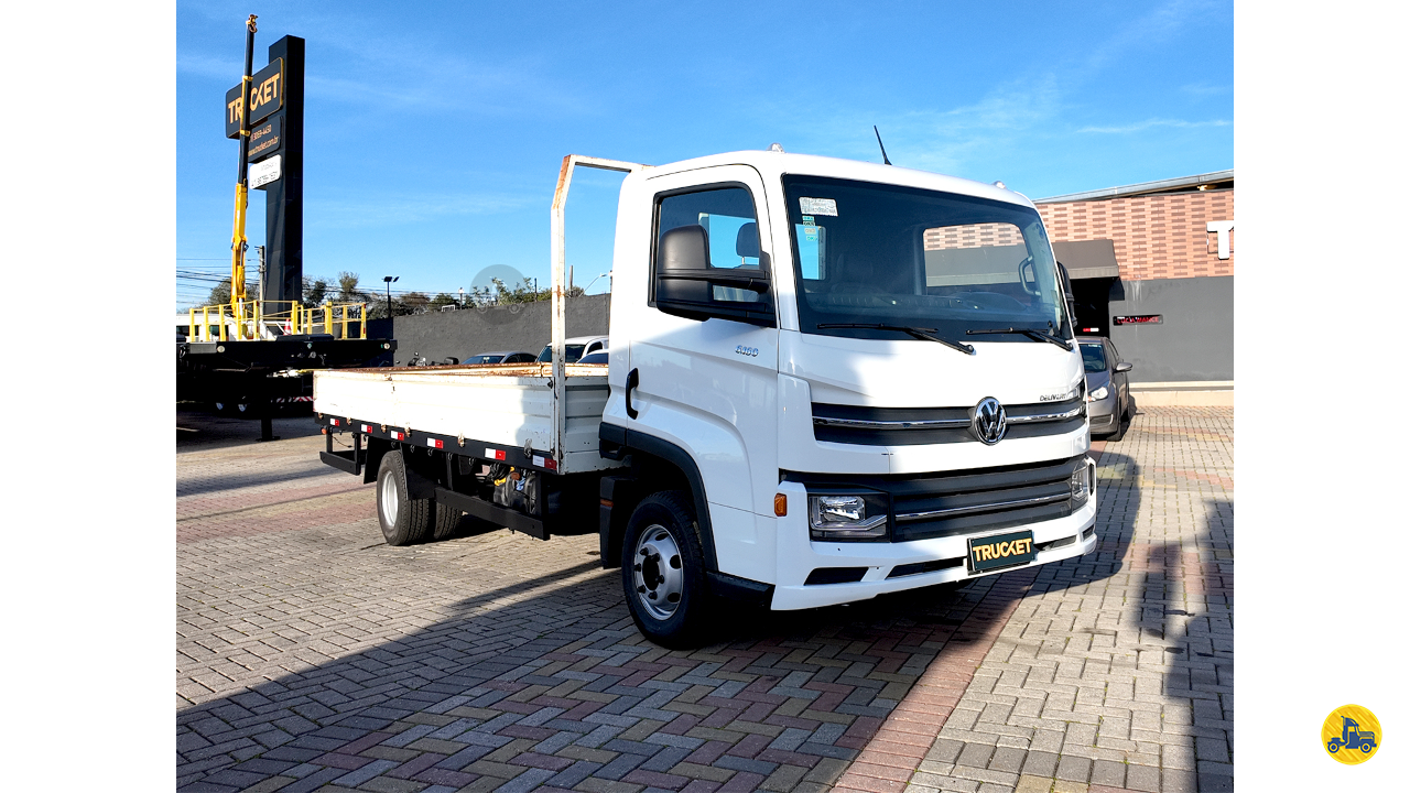 CAMINHAO VOLKSWAGEN VW 6160 Carga Seca Toco 4x2 Trucket Caminhões CURITIBA PARANÁ PR