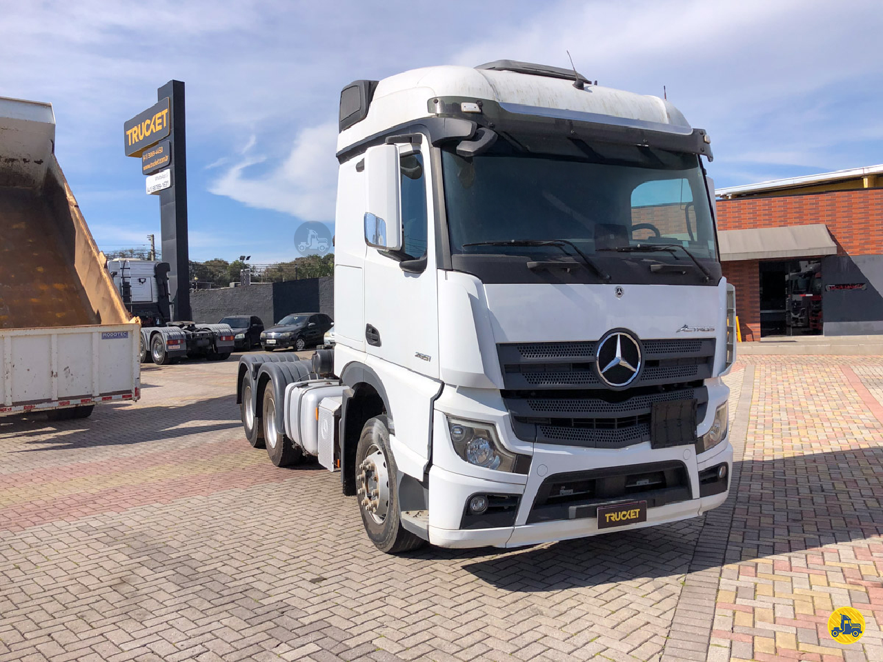 CAMINHAO MERCEDES-BENZ MB 2651 Cavalo Mecânico Cavalo 6x4 Trucket Caminhões CURITIBA PARANÁ PR