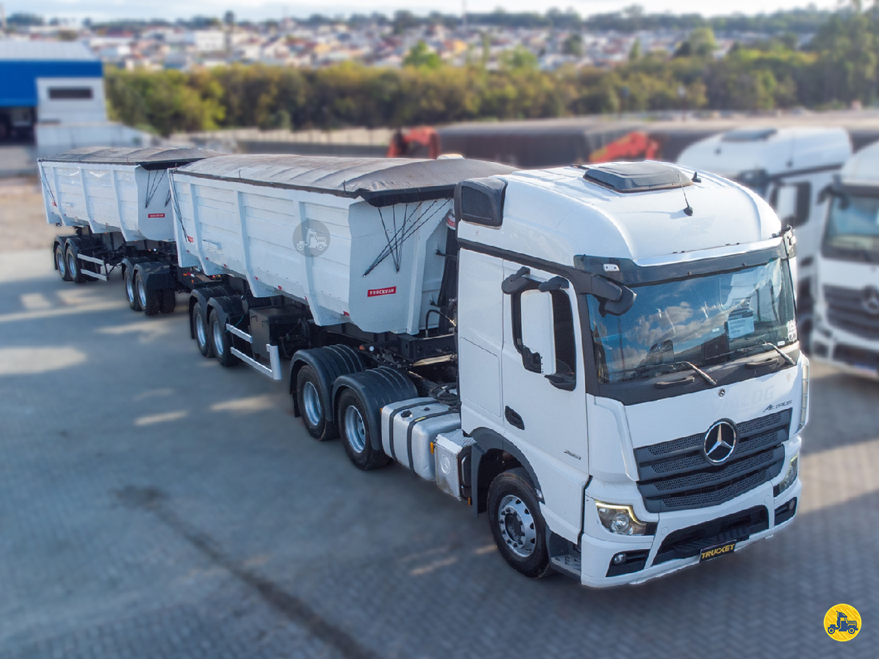 CAMINHAO MERCEDES-BENZ MB 2651 Caçamba Basculante Cavalo 6x4 Trucket Caminhões CURITIBA PARANÁ PR